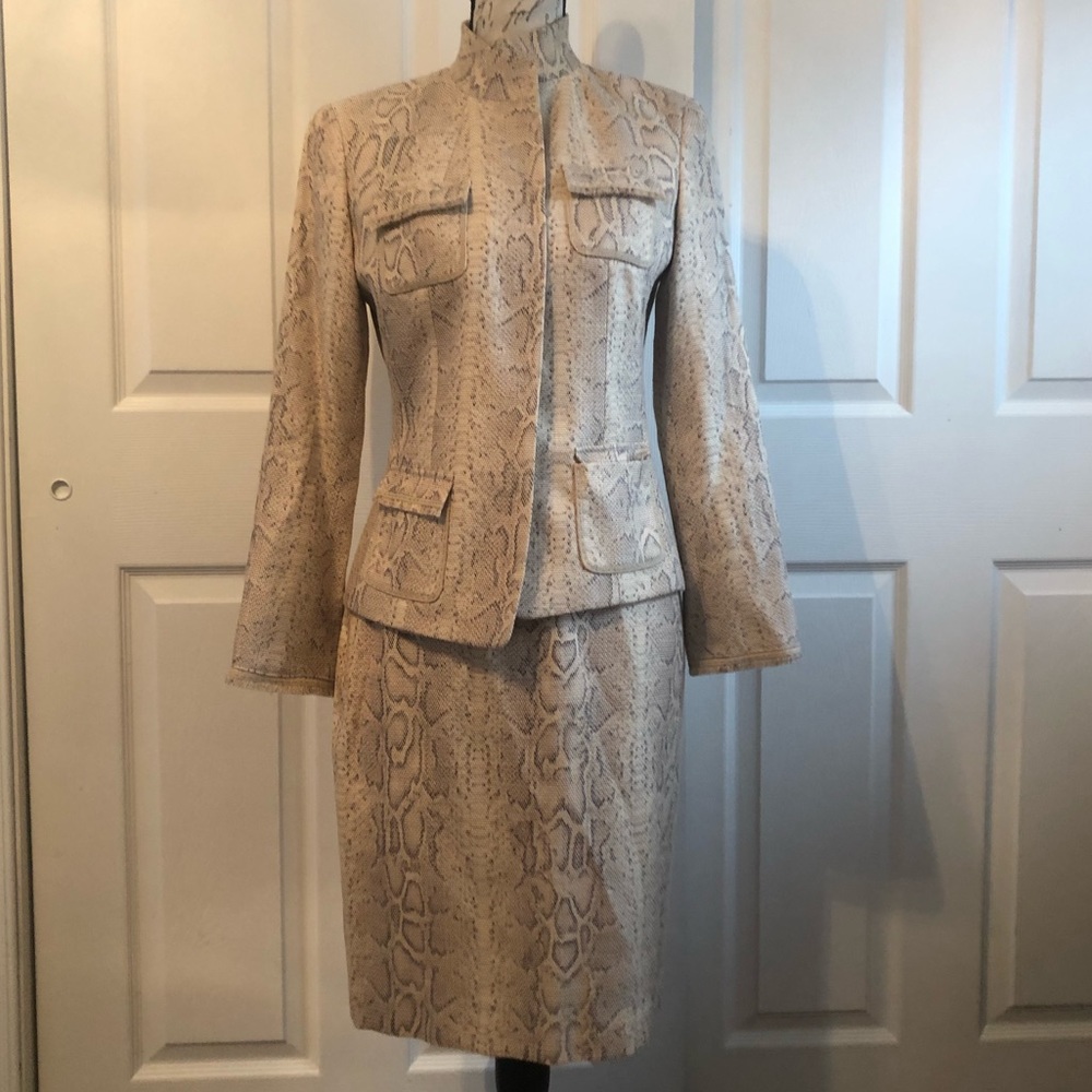 Elie Tahari Beige Python Print 2 Pc Skirt Suit